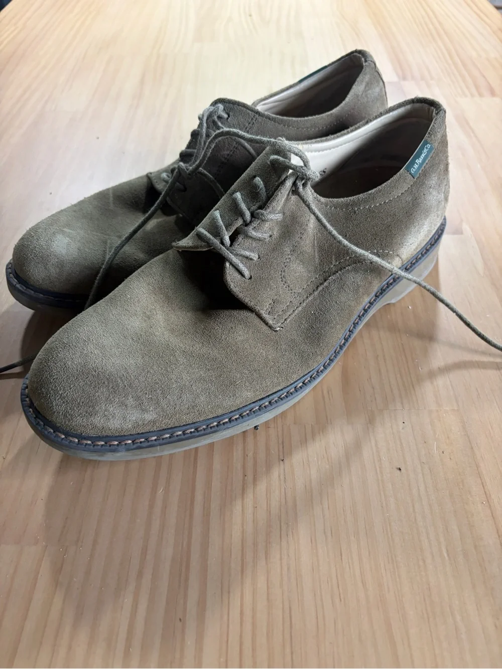 G.H. Bass & Co. Olive Suede Men’s Chukka Boots A6